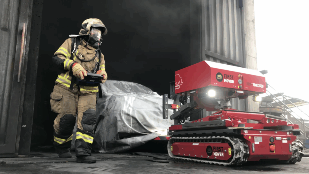 First-Mover FMR-3500 with firefighter operator